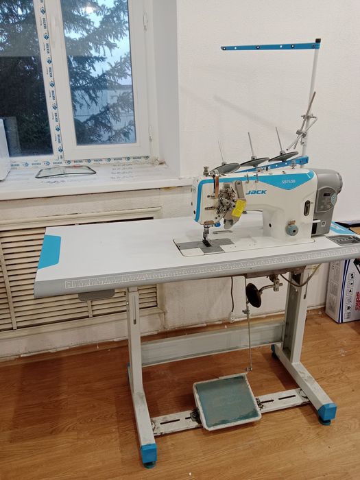 Промышленная швейная машина