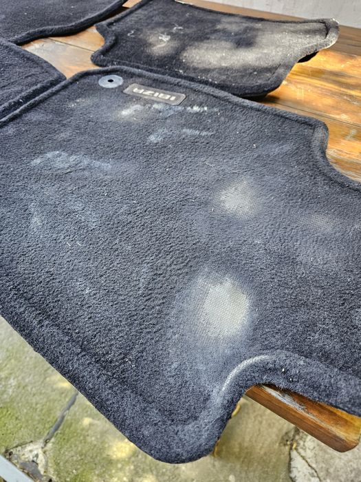 Стелки оригинални Seat Ibiza 2008-2017