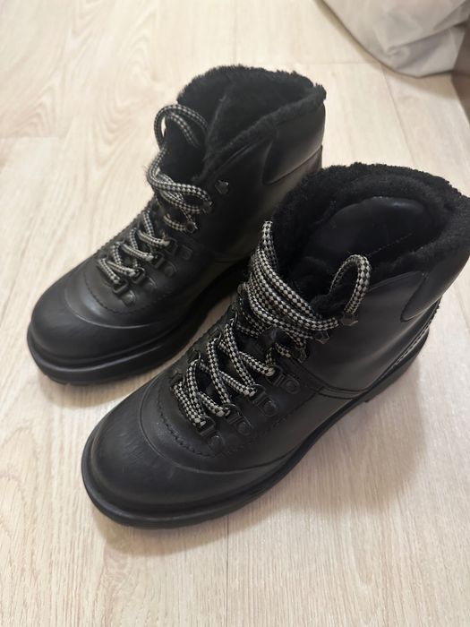 Зимние ботинки с мехом prada оригинал