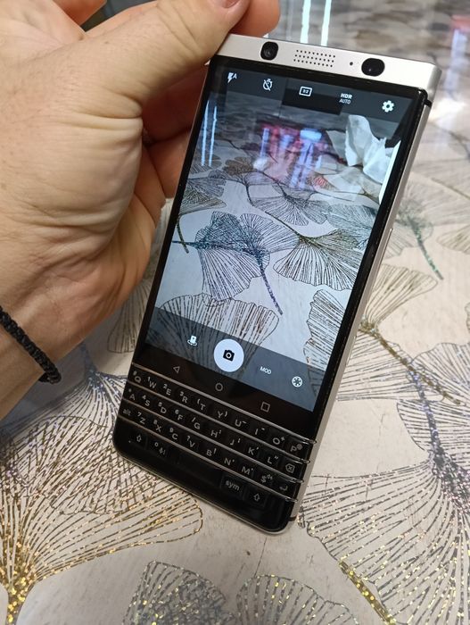 Blackberry KeyOne