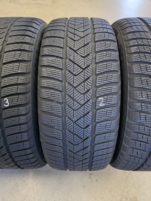 235/45/18 4бр.PIRELLI WINTER ELECTRIC TO Неразличими от НОВИ