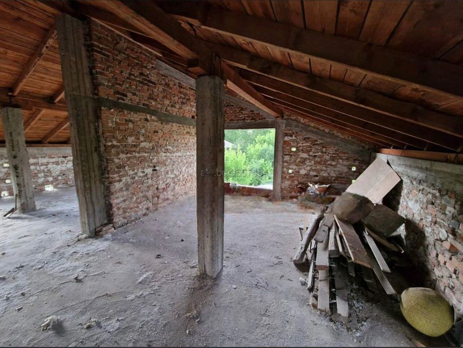 Двуетажна къща в кв. Марийно Димитровград