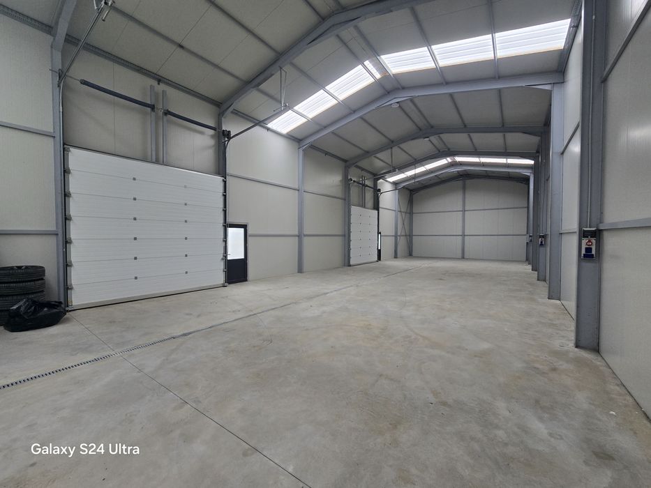 Hala de inchiriat malu mare 300 mp +spatiu parcare Drumul national