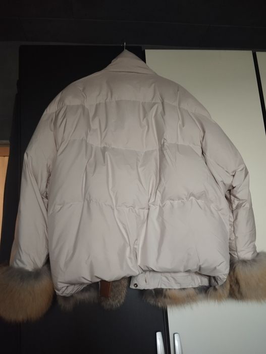 Пухено яке с естествен косъм от лисица