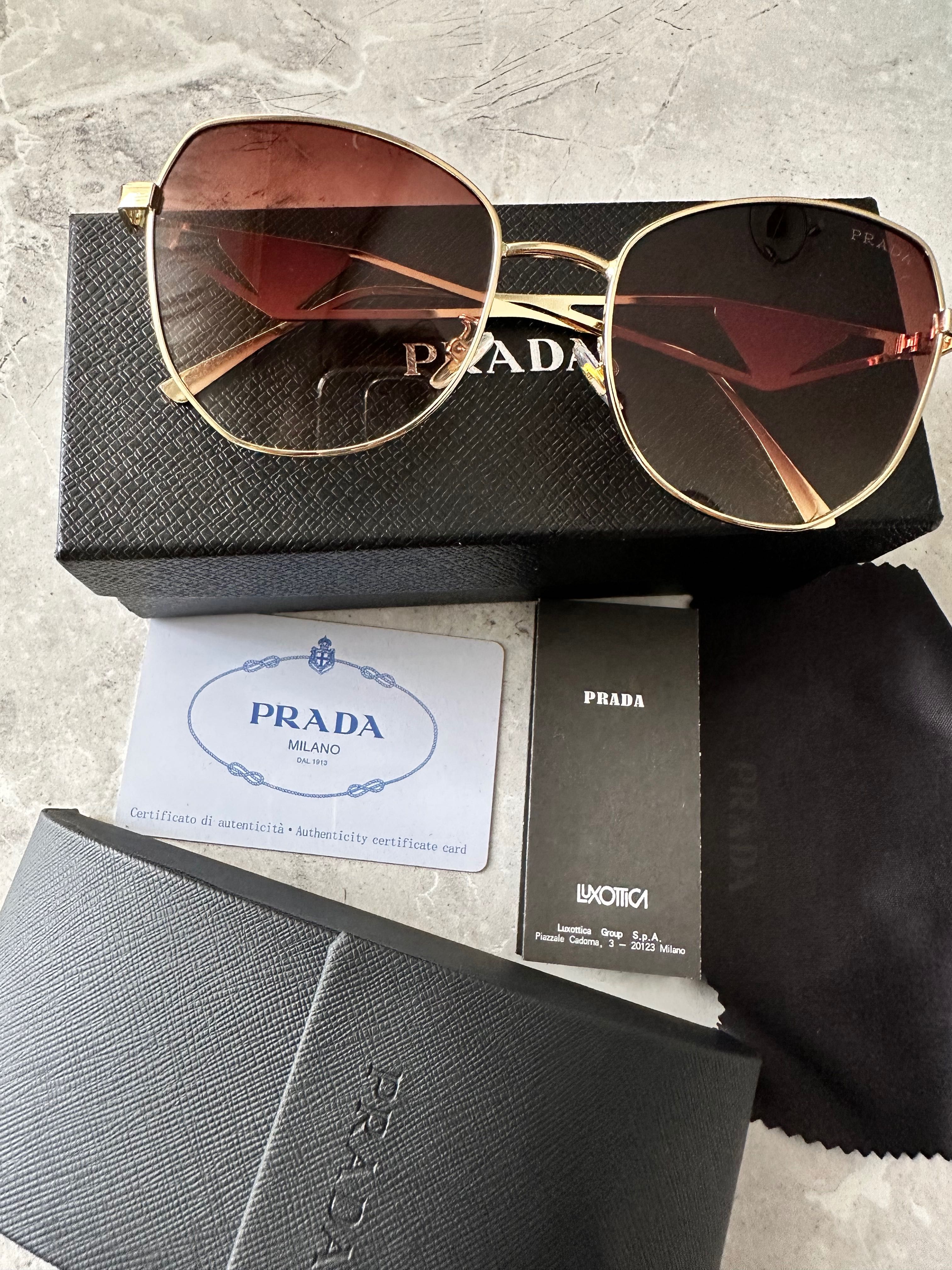 Дамски слънчеви очила Prada