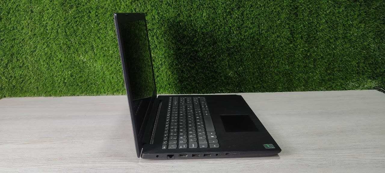 Ноутбук Lenovo 130 / i3-8130 / 8ГБ / 256ГБ / 15.6'' FHD IPS