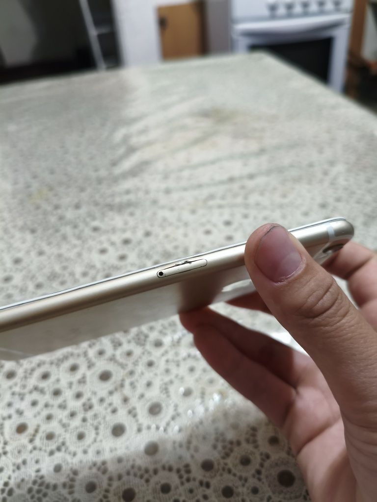продам айфон 6  apone 6