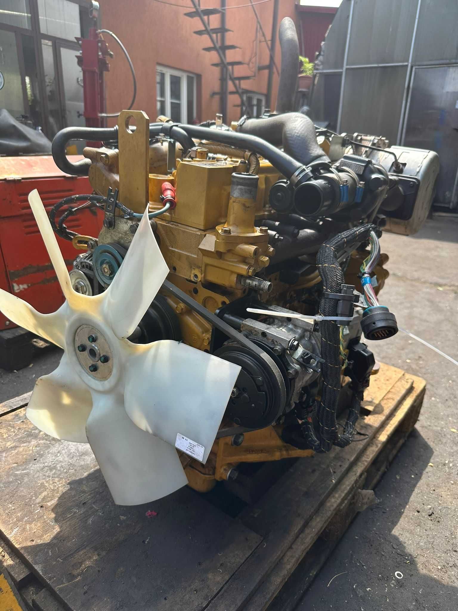 Motor Caterpillar C3.3B     2