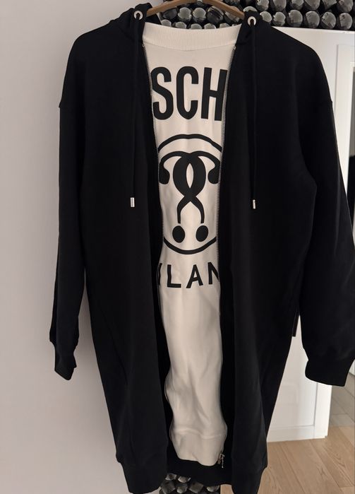 Rochie hanorac Moschino