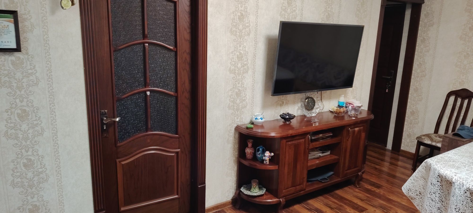 Юнус Абад 8 кв. 2/1/4. Продам или обмен на участок  Уч кахрамон