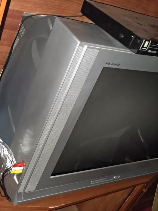 Televizor eski + DVD