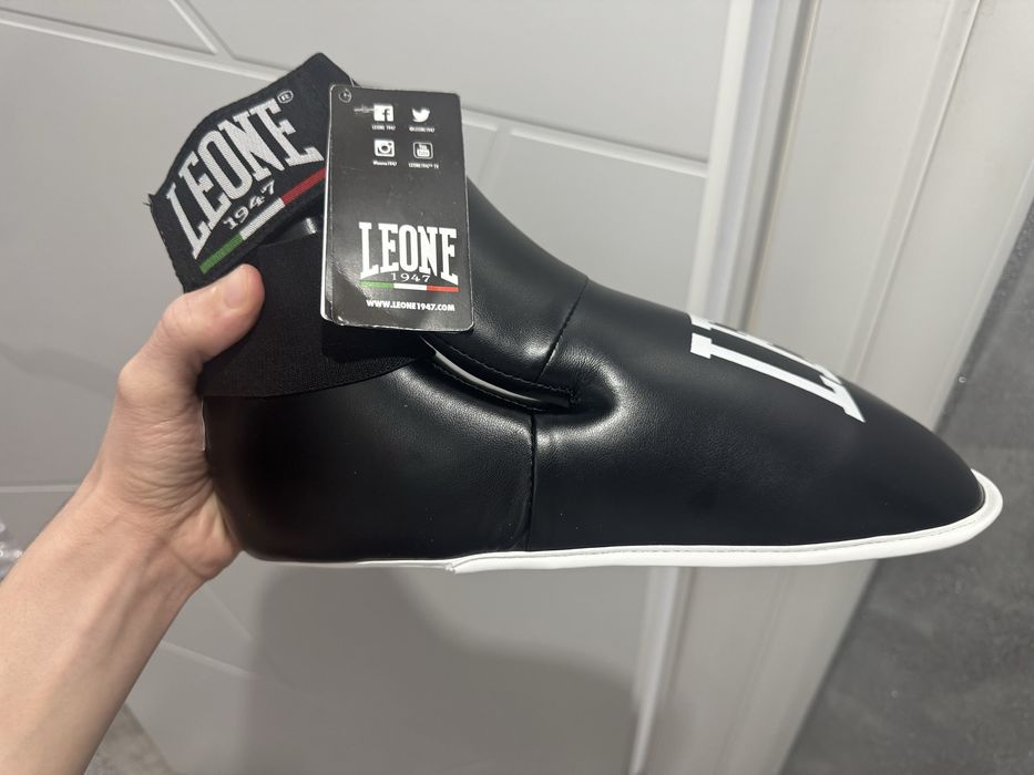 Set protectie tibie si botosei kickbox Leone