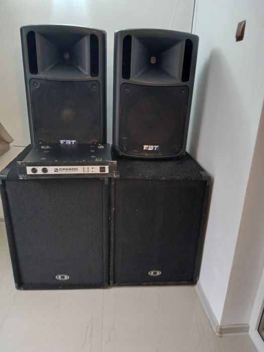 Vand bași 800 w, 2 FBT MAX6, Amplificator 2x800 w trepiede si cabluri