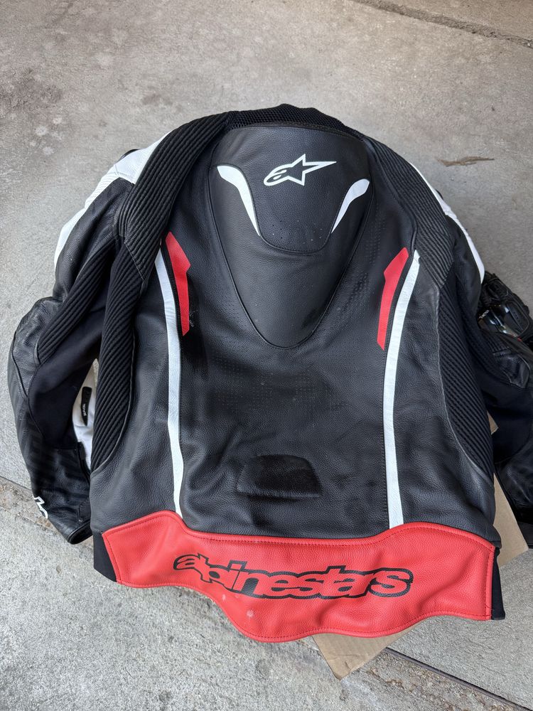 Яке Alpinestars GP Tech V2 Leather Jacket Tech-Air Compatible