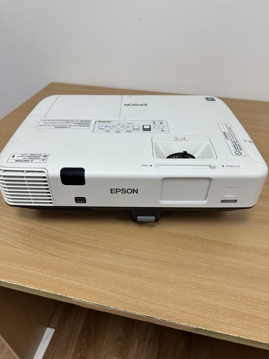 проектор Epson EB-1945W