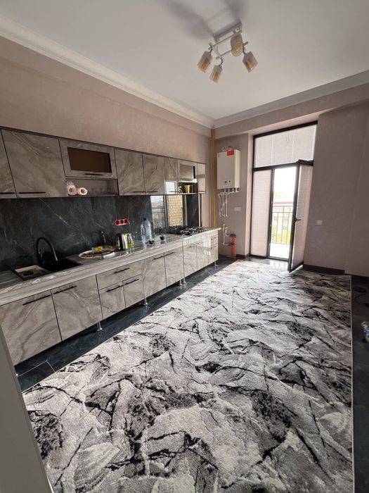 Сдаю 2-х ком кв-ру на М-в Куйлюк-5 в Новостройке