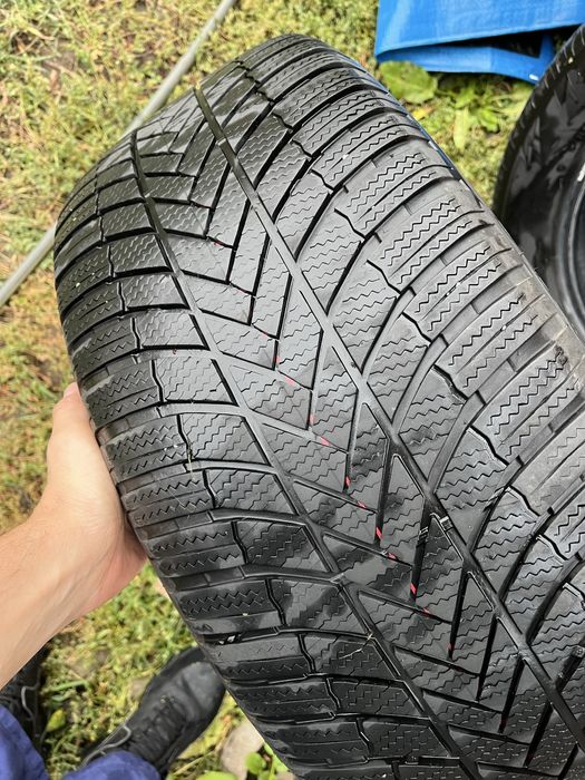 Bridgestone Blizzak  255 55 R18 109V Dot. 2021