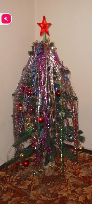 Въртяща се изкуствена елха произведена в СССР 1977 г.