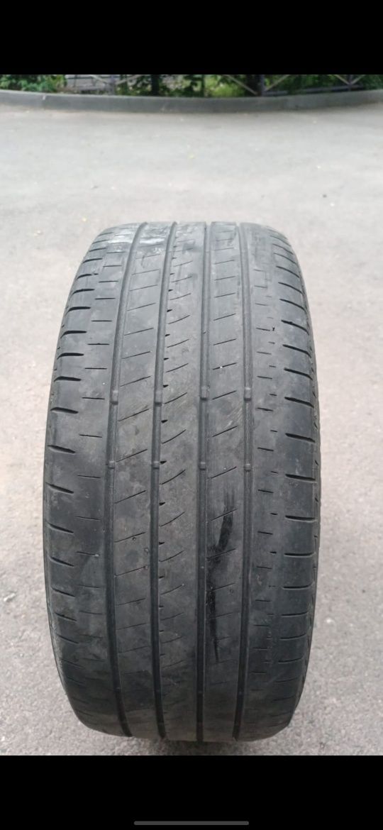 235/45 R18 пакрышка сатылады