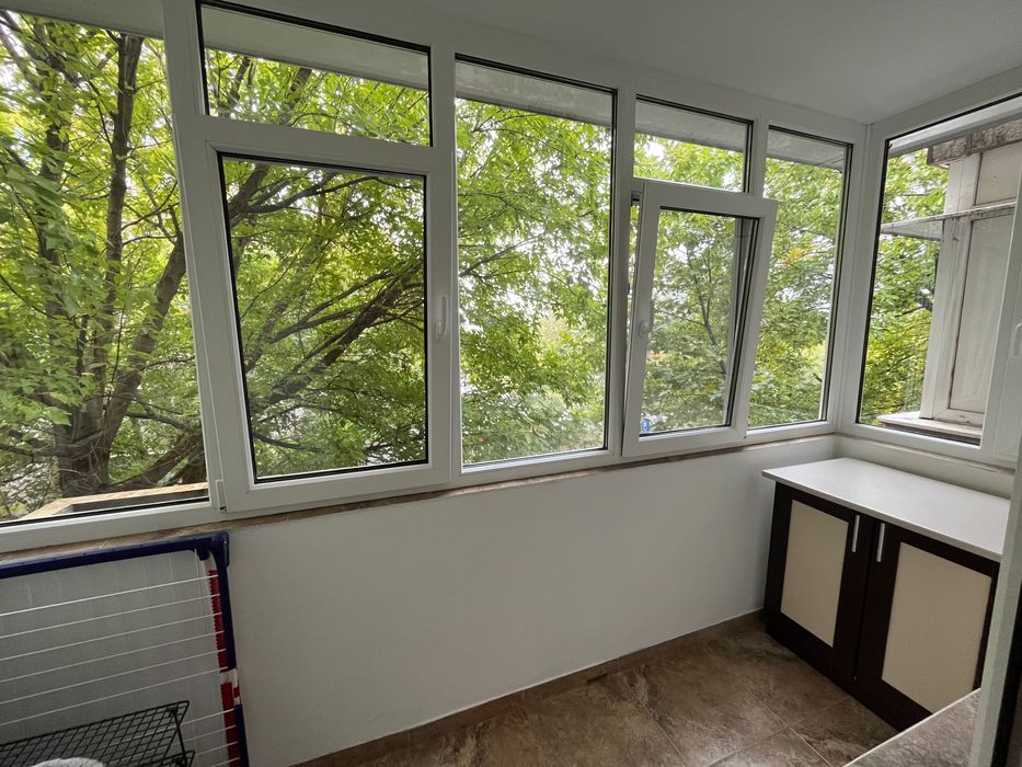 Închiriez ap 2 camere, 67m2, vedere la Delta Văcărești+loc de parcare