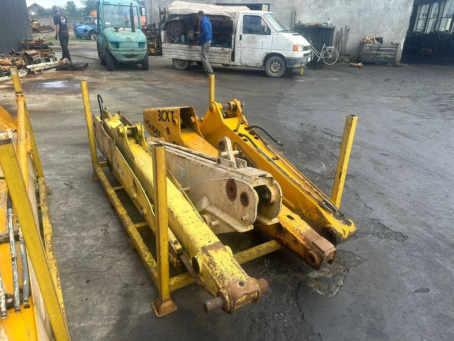 Brat antebrat buldoexcavator