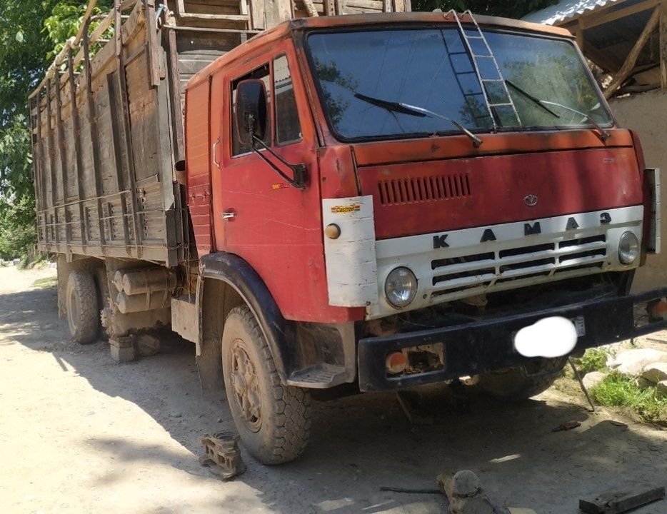 KAMAZ 1982 йил хамма жойи ишлайди. Майдалаб сотадиганлар учун.