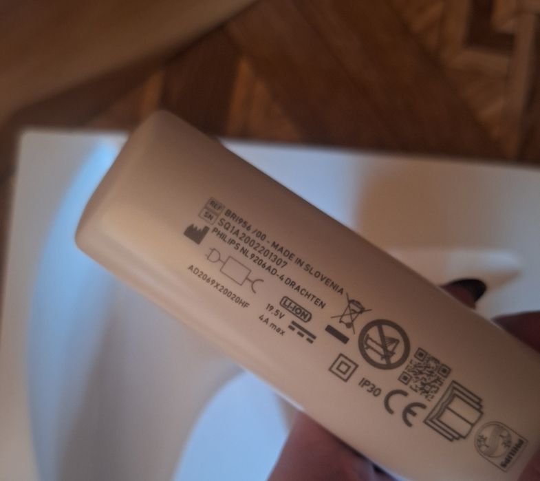 Фотоепилатор IPL Philips Lumea Series 9900 BRI977/00, Сензор Smartskin