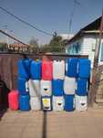 Продам пластиковые канистры, двадцати литровые.