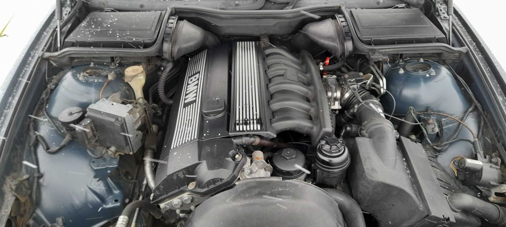 Bmw e39 523i individual