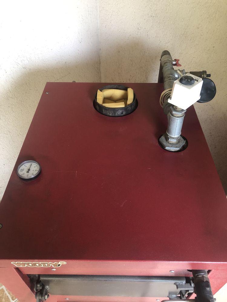 Cazan incalzire pe combustibil solid ,plus boiler cadou