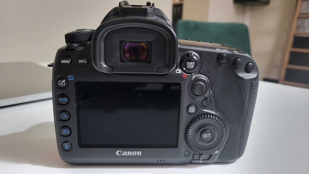 Canon EOS 5D Mark IV Card Memorie LEXAR Professional 64gb  DELKIN 64gb