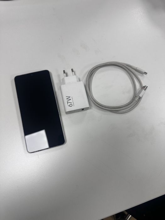 Продам Poco X6 Pro 512 gb