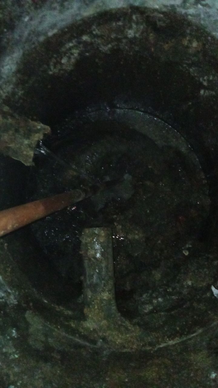 Kanalizatsiya[quvur] tozalash va Santexnika .Прочистка канализации.