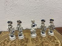 Немски порцеланови фигури с маркировка