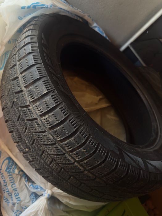 Зимняя резина Win-turi 235/55R18