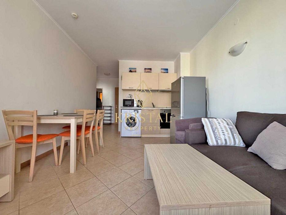 Продава се Двустаен апартамент в к.к. Слънчев бряг - 55 кв.м за 821 €/кв.м - Снимка #1