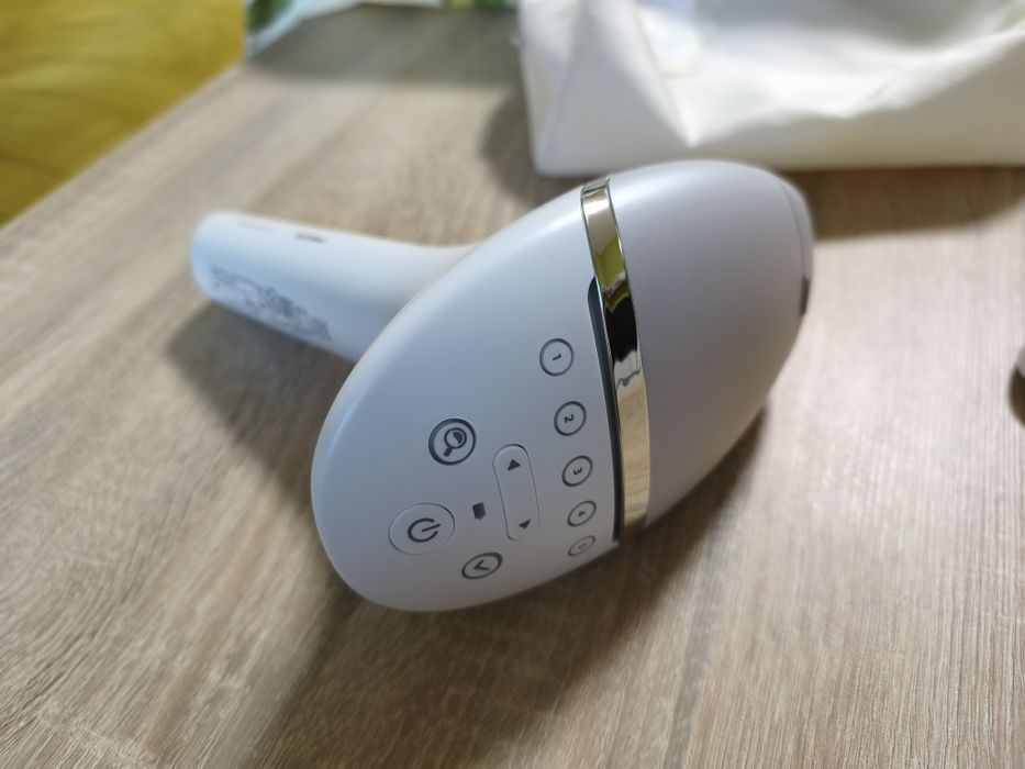Фотоепилатор Philips Lumea Prestige BRI953/00
