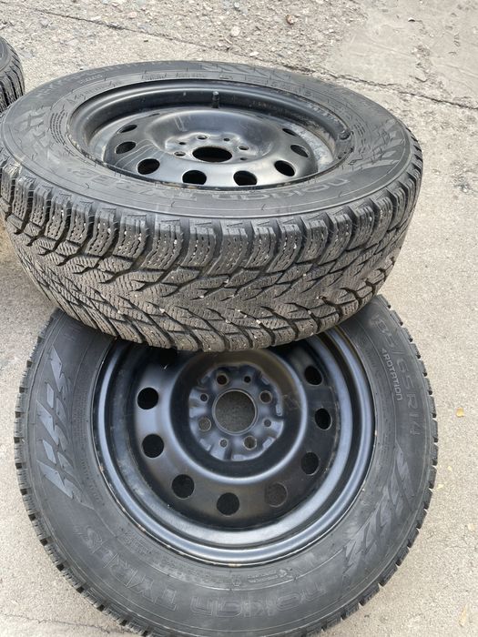 Зимие шины Nokian 185/65/R14