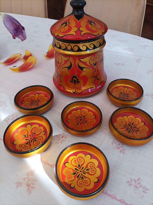 Дървен сет  ХОХЛОМА за декорация или използване