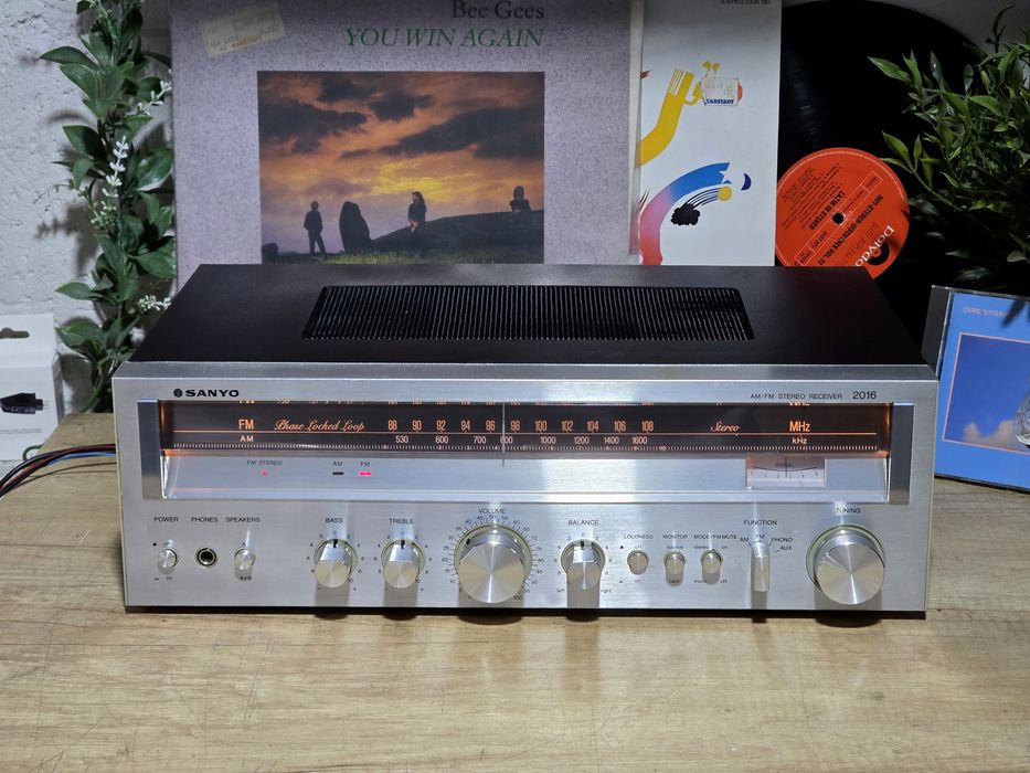 Receiver SANYO 2016, amplituner argintiu retro, hifi stereo