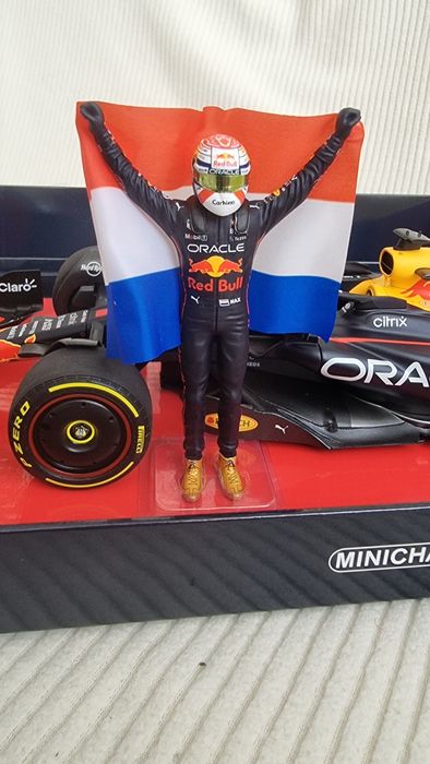 Red bull rb20 British gp M.Verstappen/Red bull rb18 Dutch gp F1 1:18