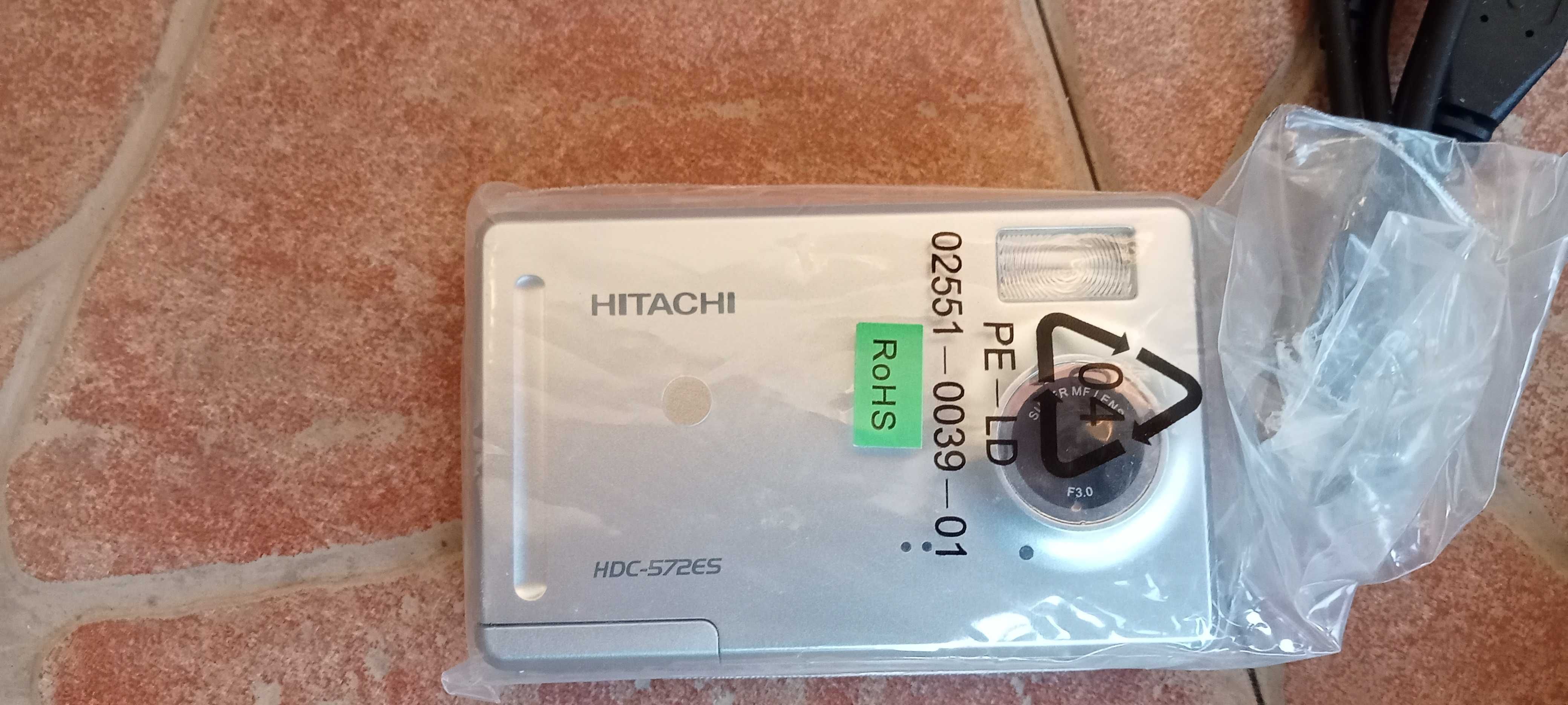 Hitachi HDC-572ES