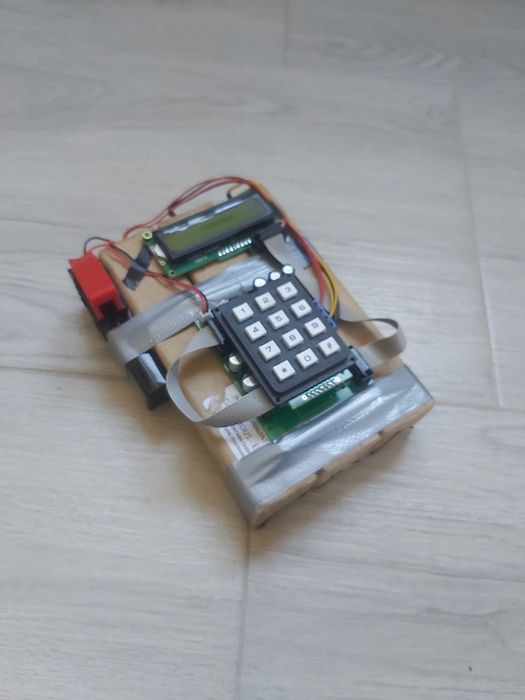 Vand replica C4 din CounterStrike2 functionala
