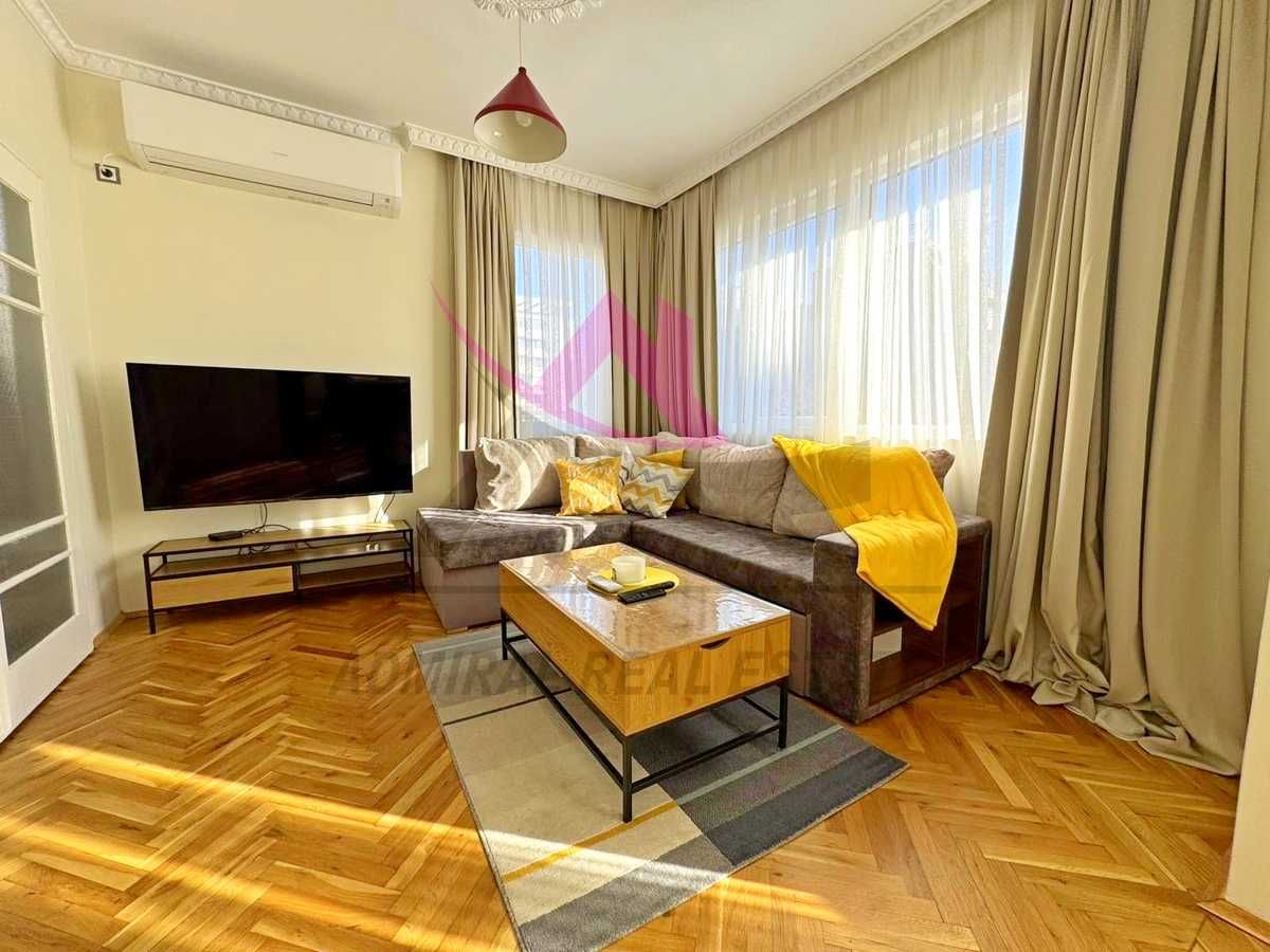 Дава се под наем Четиристаен апартамент в Варна, Център - 110 кв.м за 1000 € - Снимка #2