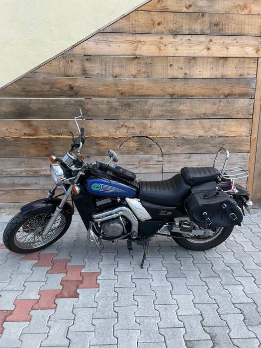 Se oferă spre vânzare Kawasaki EL 250