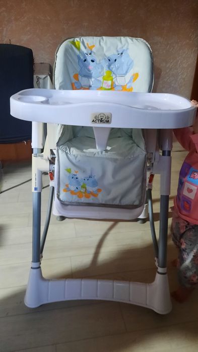 Стульчик для кормления