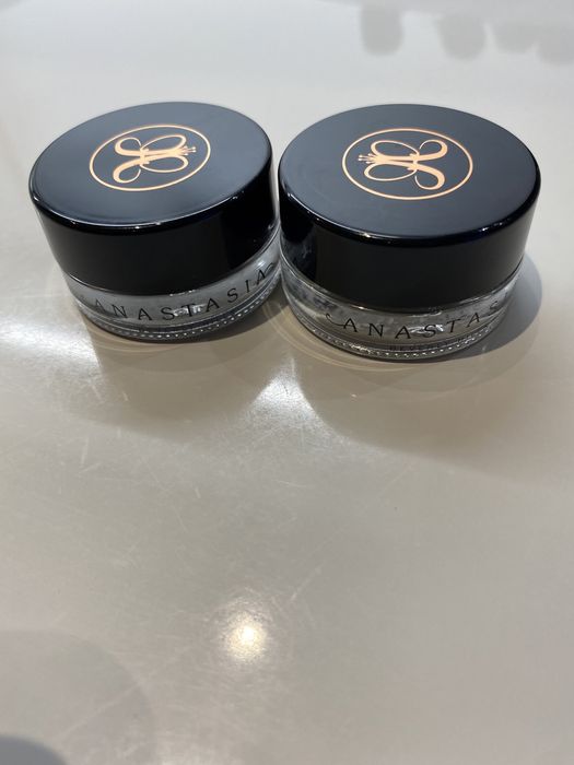 Pomade Anastasia Beverly Hills