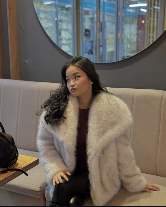 Продам шубу в  размере L