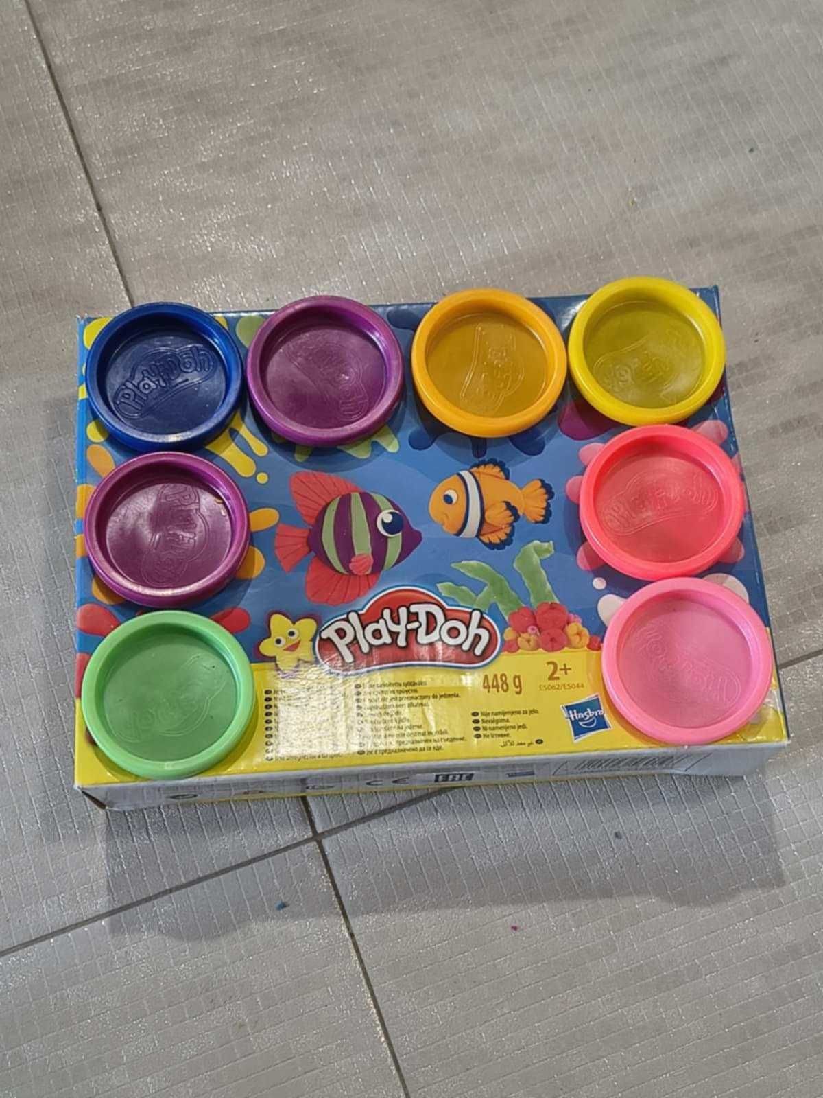 Play-Doh 4 комплекта + 24 чашки с пластилин