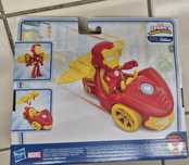 Figurina cu masina Iron